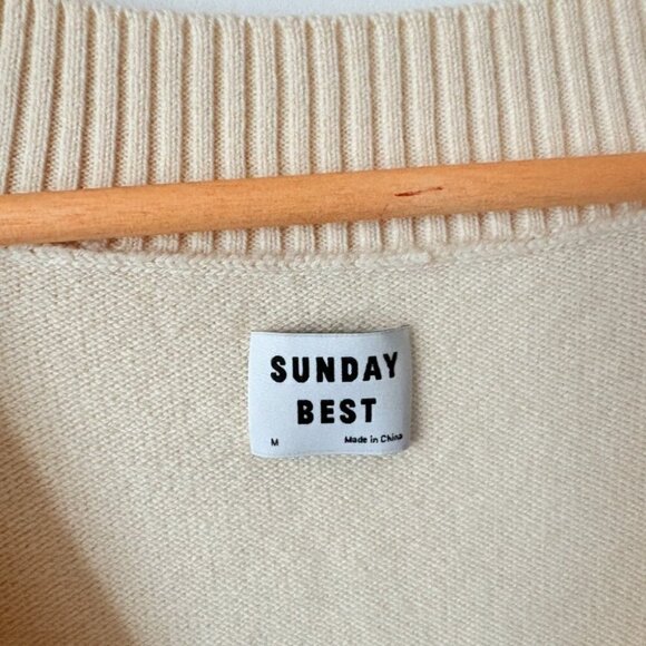 Aritzia Sunday Best Winston Wool Sweater Vest Whipped Cream Size Medium - Picture 6 of 7